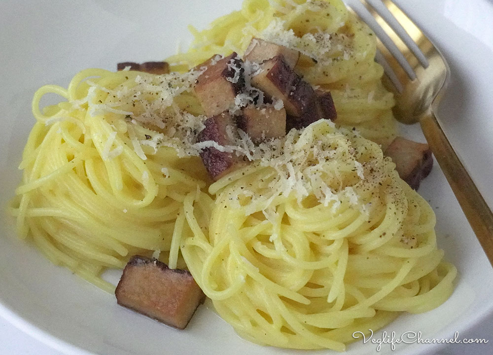 Pasta di legumi con salsa allo zafferano, Ricetta vegan